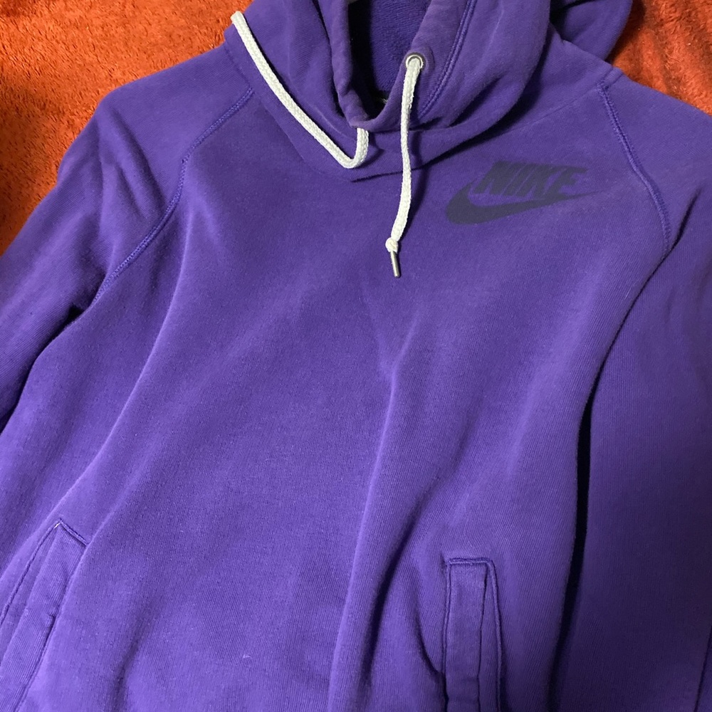 nike hoodie